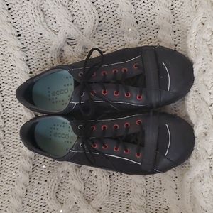 Merrell sport shoes
